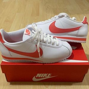 Nike Classic Cortez Leather Sneakers